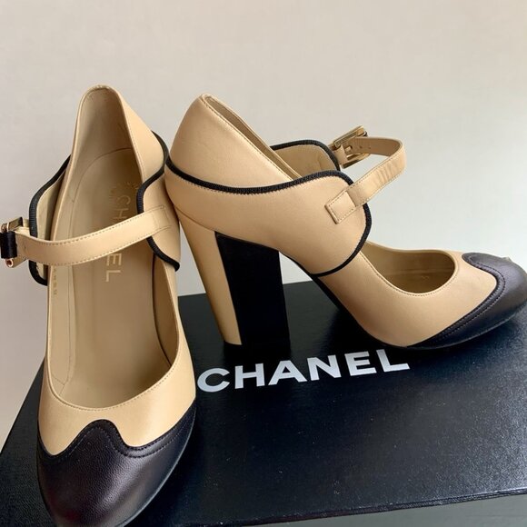 Chanel Colorblock Mary Jane Pumps Tan Black Retro Block Heel - Picture 2 of 12